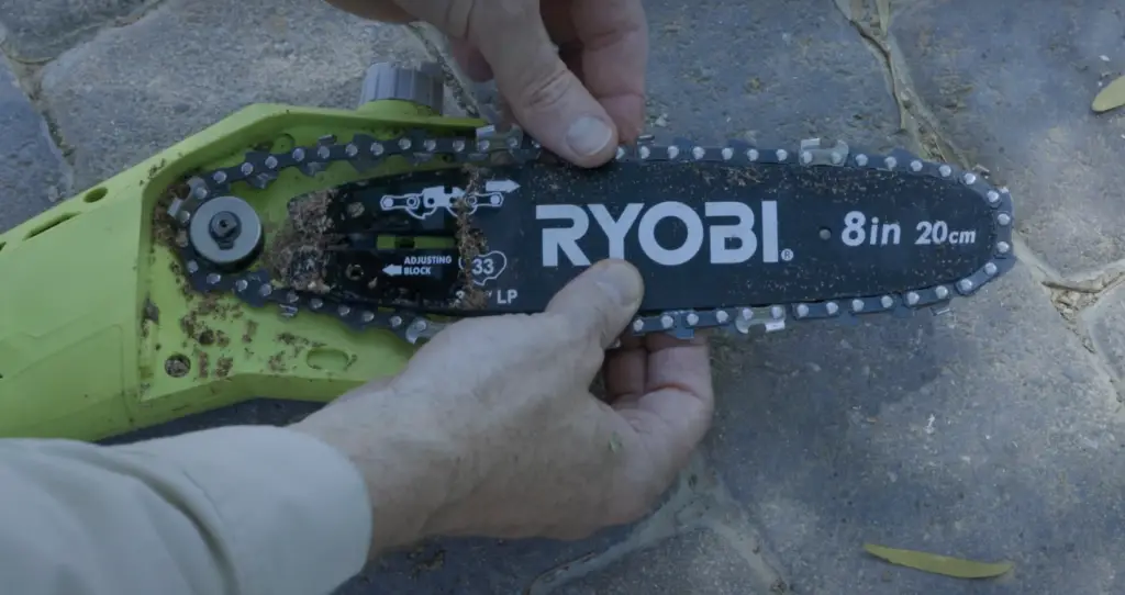 How long does a Ryobi pole saw last?